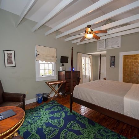 Bed and Breakfast Maison De Macarty Новый Орлеан Экстерьер фото